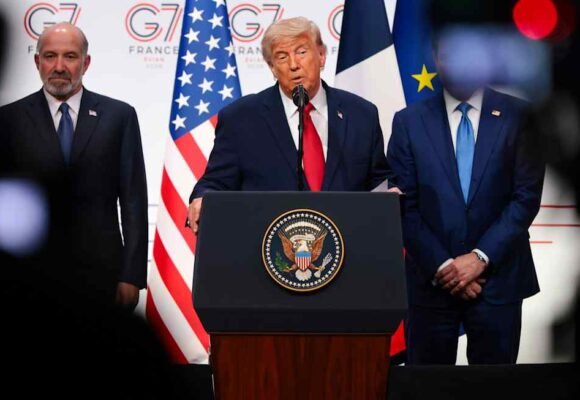 US and Iran sign deal as Trump vows to release frozen funds and ease sanctions