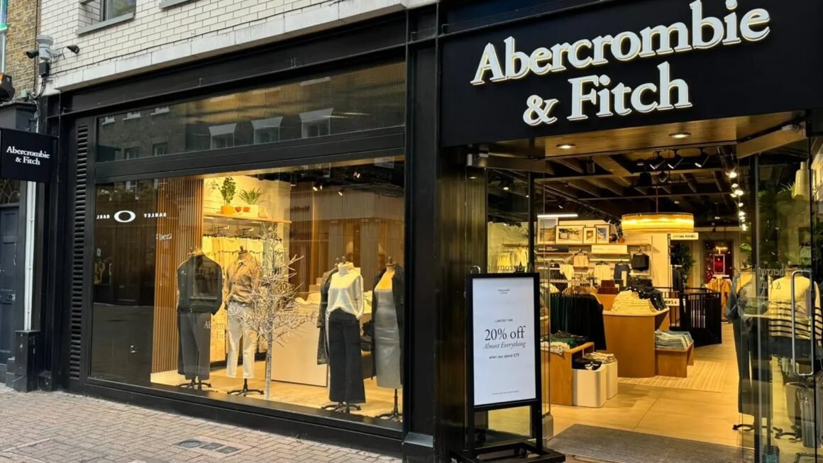 Report: Abercrombie to Seek Fresh Backers for China Business